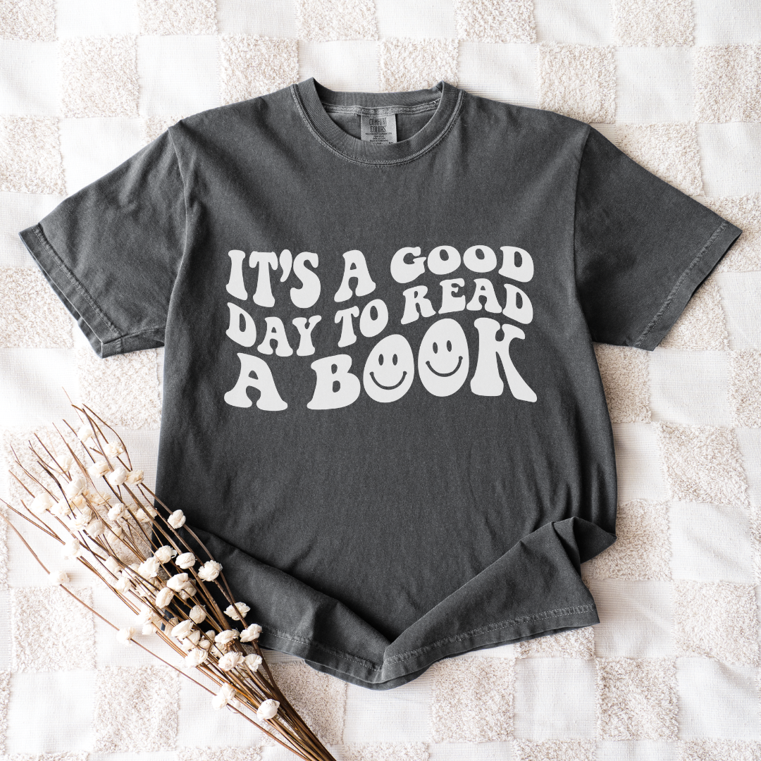 Good day to Read - Tee