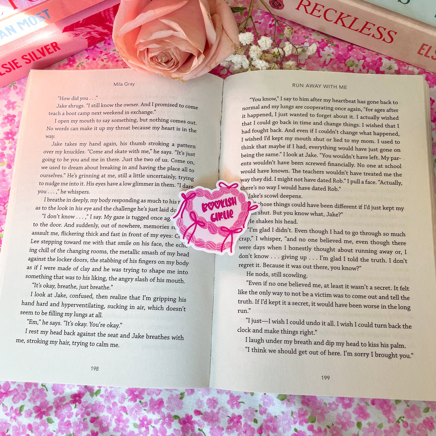 Bookish girlie cake - Sticker