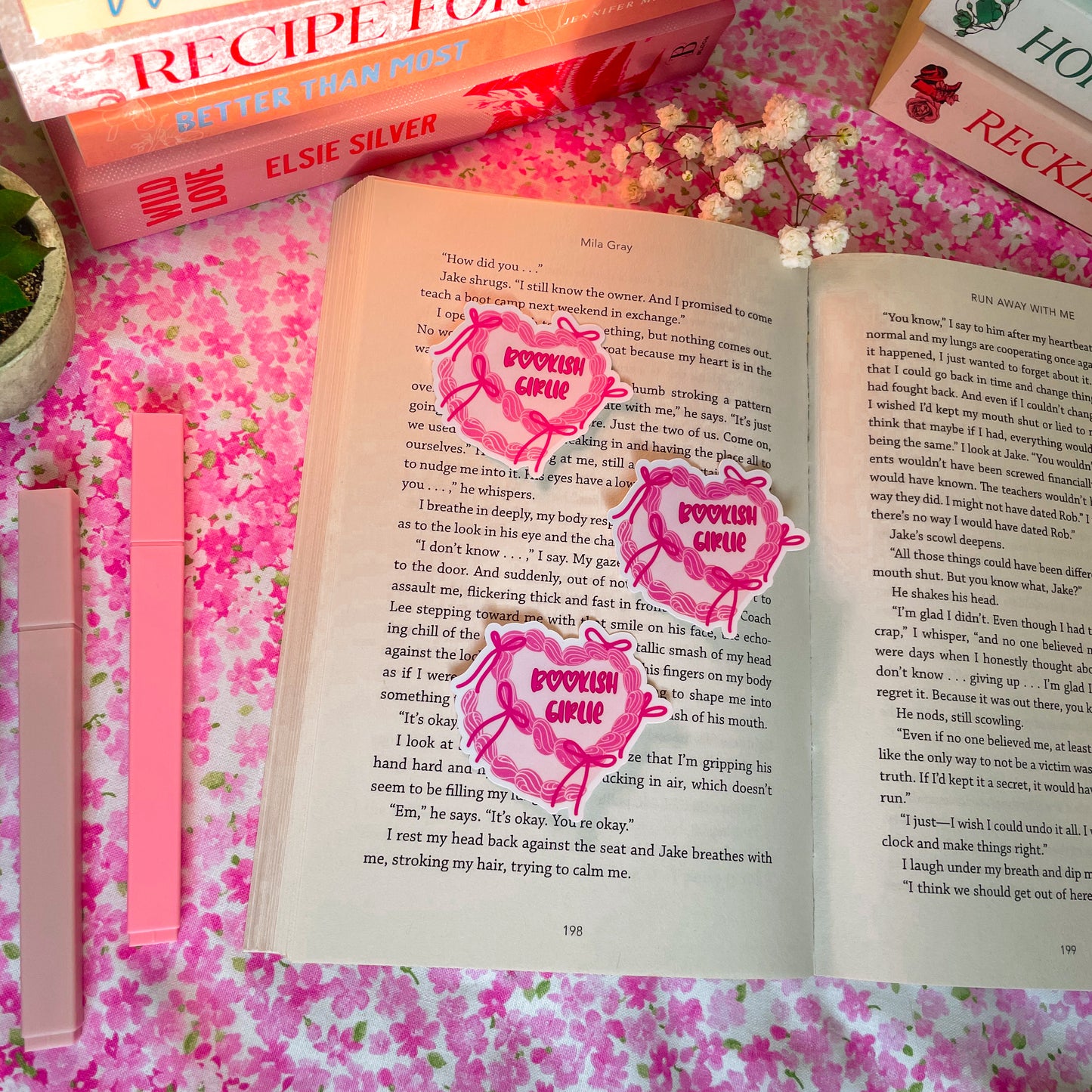 Bookish girlie cake - Sticker