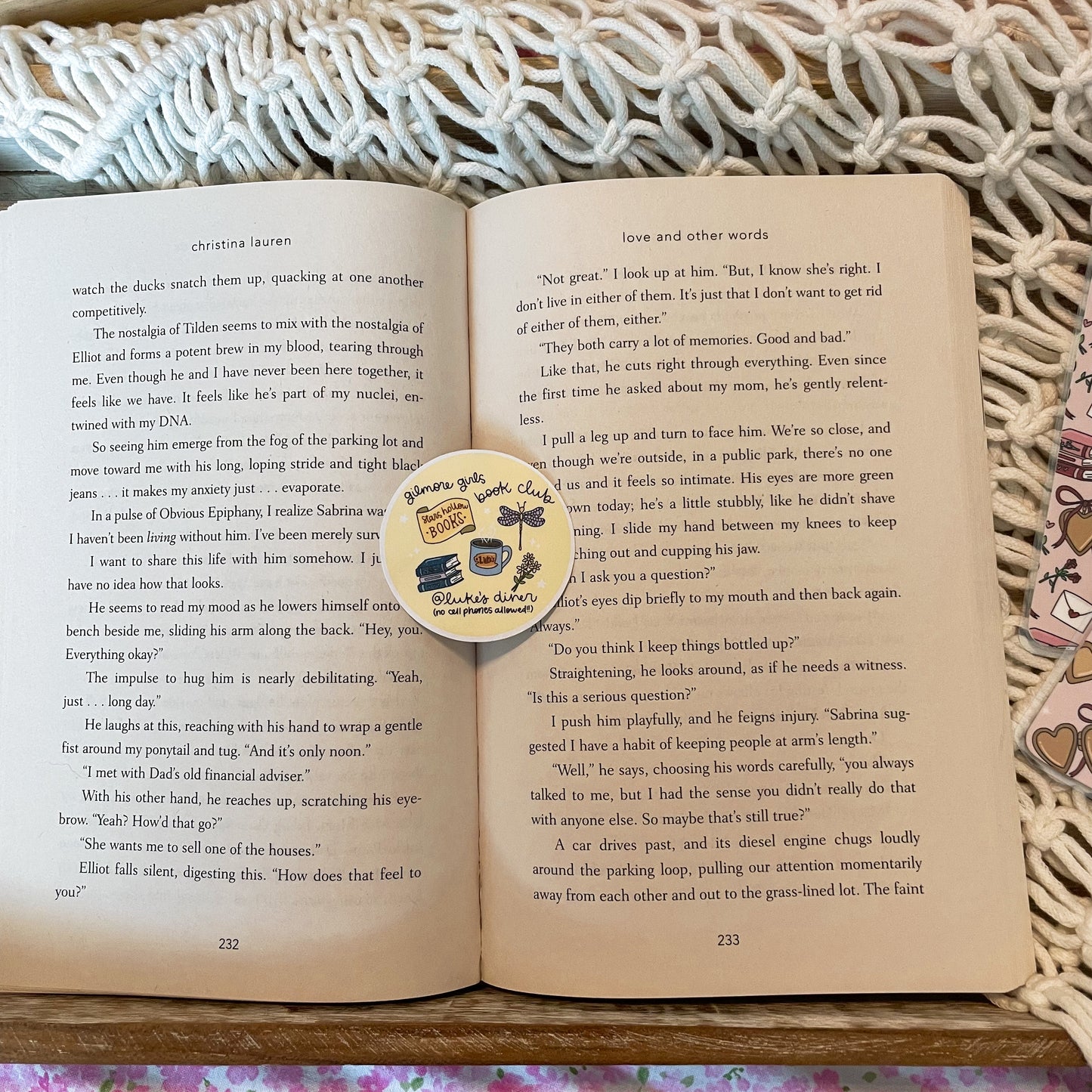 Gilmore girls book club - Sticker